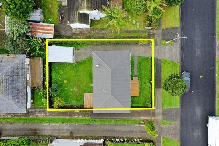 Photo of property in 2/13 John Street, Mangere East, Auckland, 2024