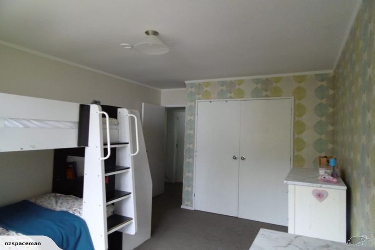 Photo of property in 4 Rokewa Way, Paparangi, Wellington, 6037