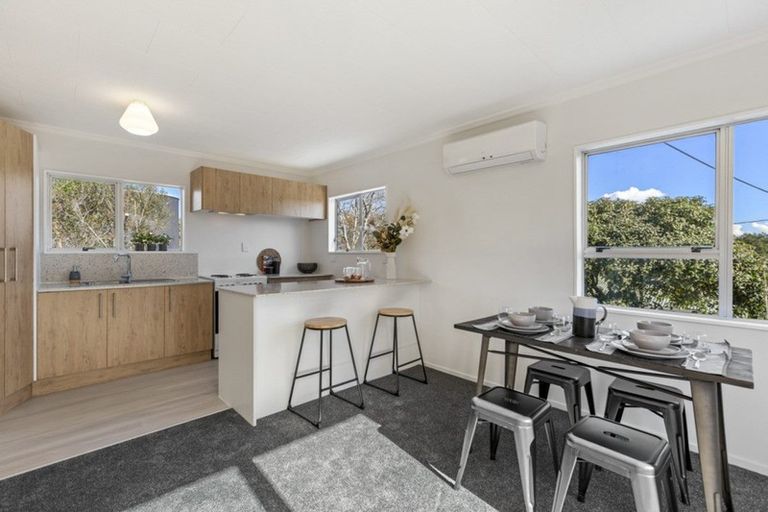 Photo of property in 25 Tawa Road, Te Atatu Peninsula, Auckland, 0610