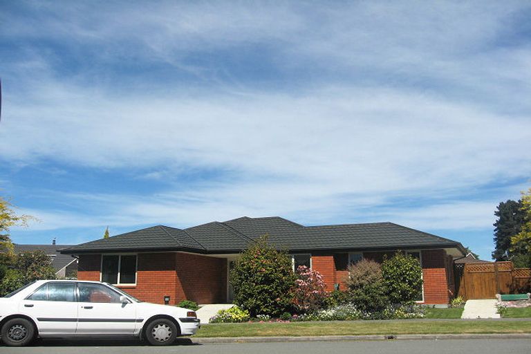 Photo of property in 11 Michigan Place, Burwood, Christchurch, 8083