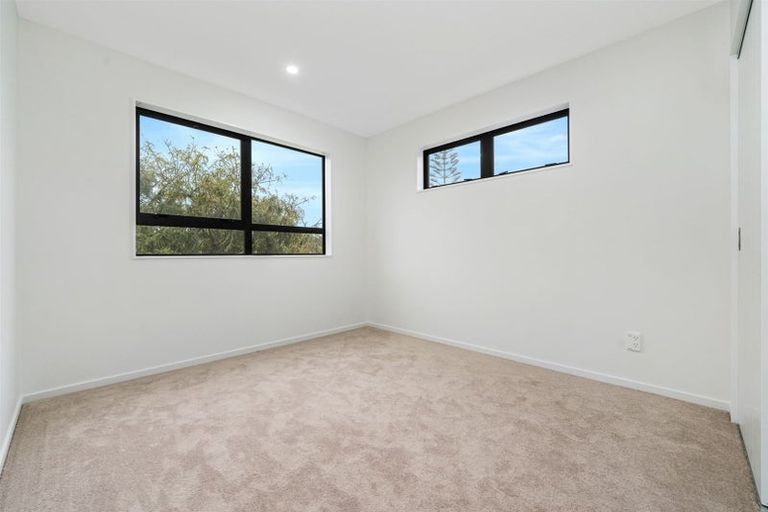 Photo of property in 19b Farwood Drive, Henderson, Auckland, 0612