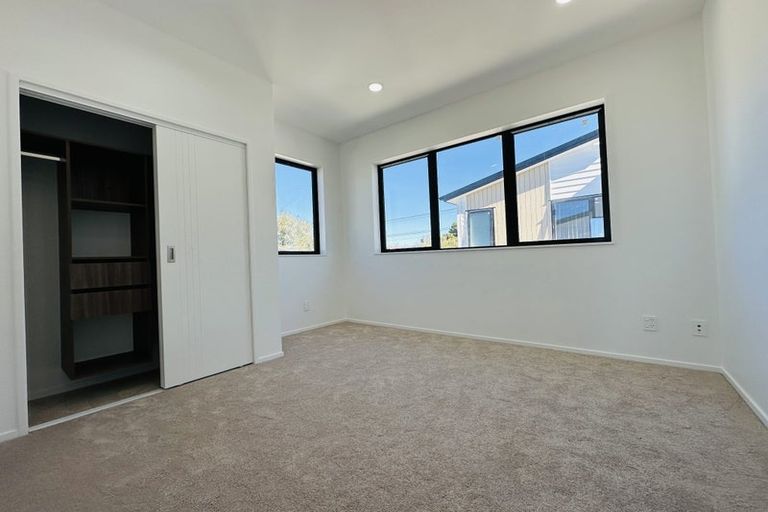 Photo of property in 1a Edward Avenue, Orewa, 0931