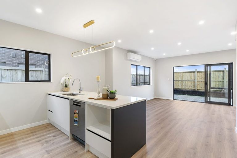 Photo of property in 80b Kahui Parade, Karaka, 2113