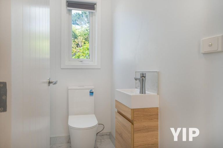 Photo of property in 23 Padnell Crescent, Paparangi, Wellington, 6037