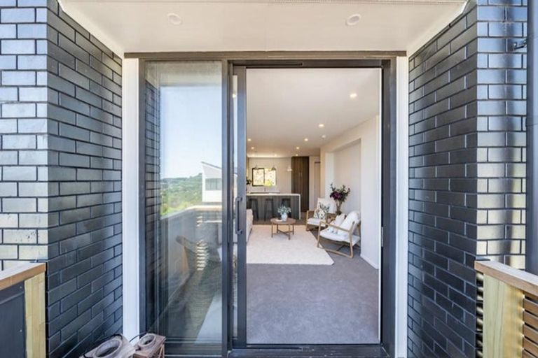 Photo of property in 37 Holystone Road, Whitby, Porirua, 5024