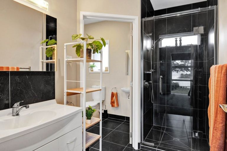 Photo of property in 22 Halse Place, Opunake, 4616