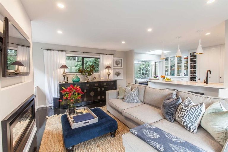 Photo of property in 82b Idris Road, Fendalton, Christchurch, 8052