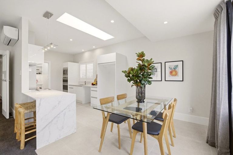 Photo of property in 29 Kotare Street, Fendalton, Christchurch, 8041