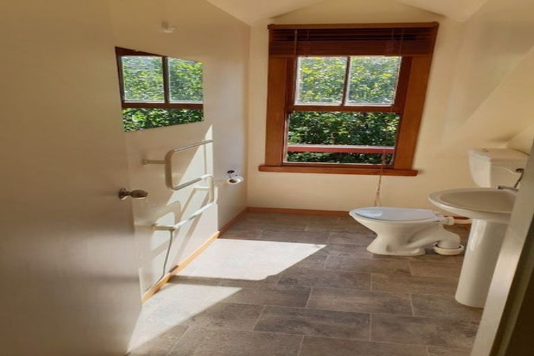 Photo of property in 367b Paekakariki Hill Road, Paekakariki Hill, Porirua, 5381