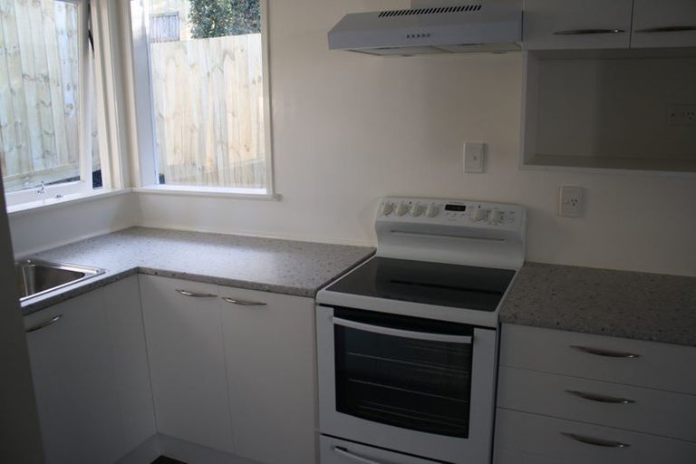 Photo of property in 2/119 Nile Road, Milford, Auckland, 0620