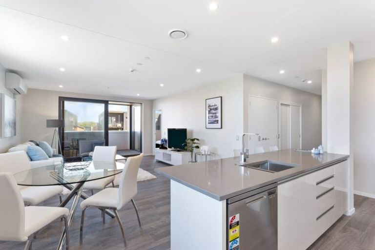 Photo of property in 102/2 Onekiritea Road, Hobsonville, Auckland, 0616