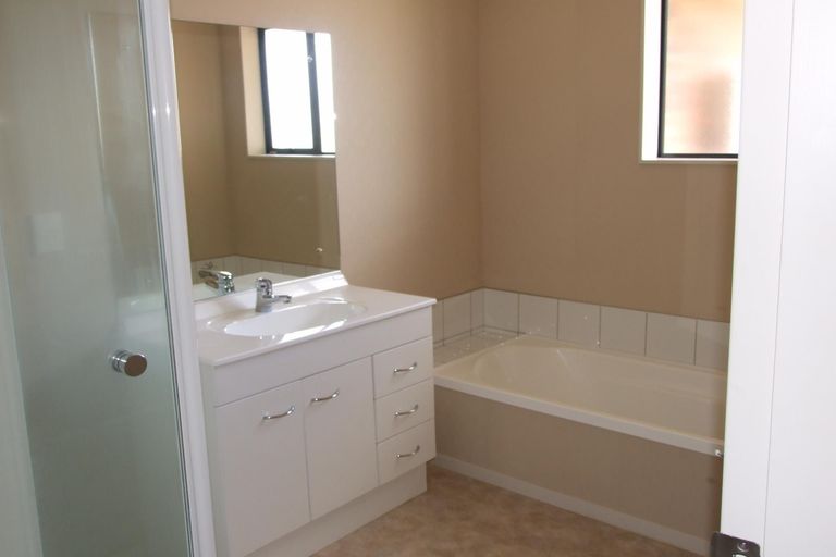Photo of property in 53 Meridian Grove, Kelvin Grove, Palmerston North, 4414