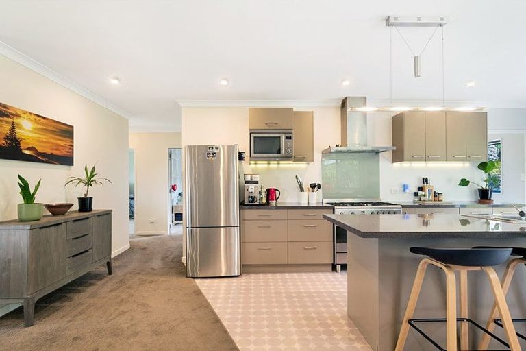 Photo of property in 141 Mangakura Road, Helensville, 0875