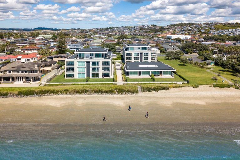 Photo of property in 12/383 Hibiscus Coast Highway, Orewa, 0931