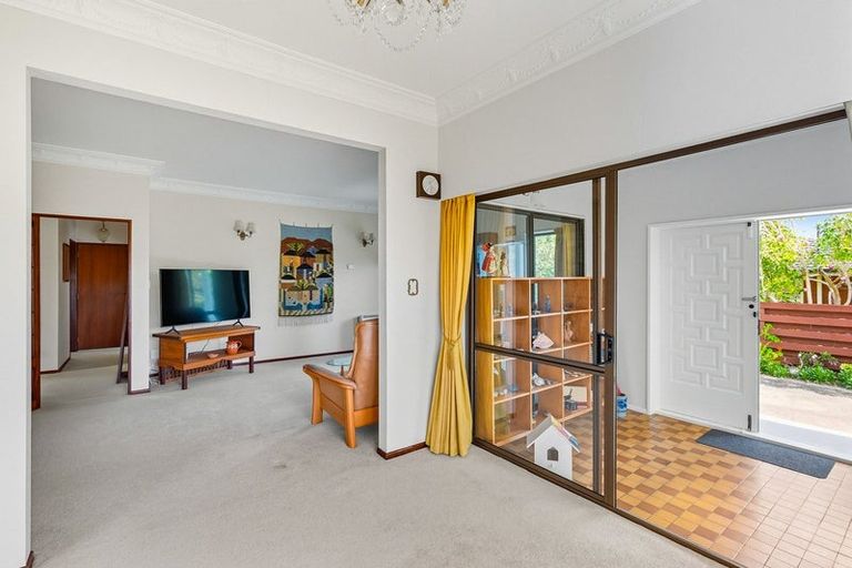 Photo of property in 51 Ngaio Road, Waikanae, 5036