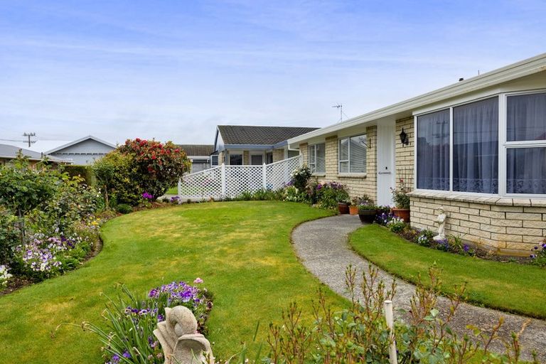Photo of property in 2 Manse Street, Hawera, 4610
