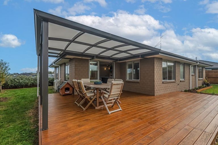 Photo of property in 22 Macdonald Heights, Feilding, 4702