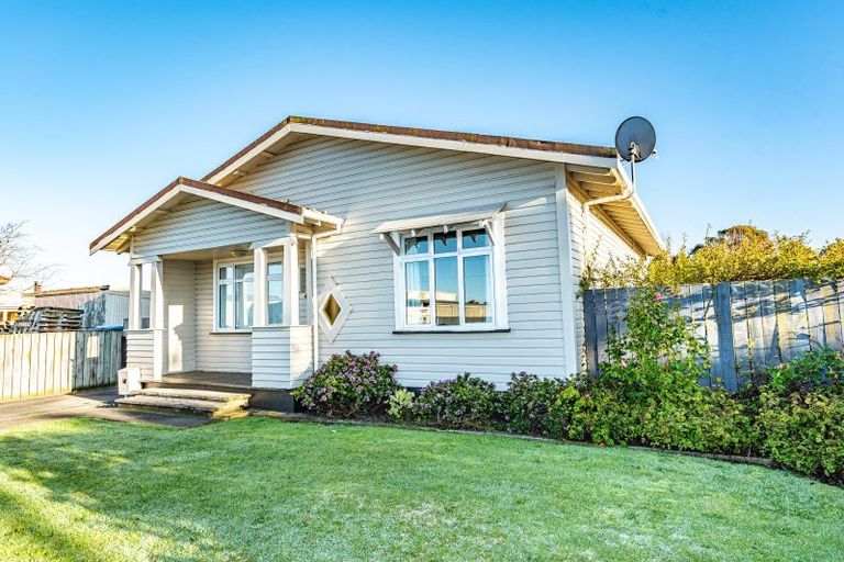 Photo of property in 54 Tawa Street, Gonville, Whanganui, 4501