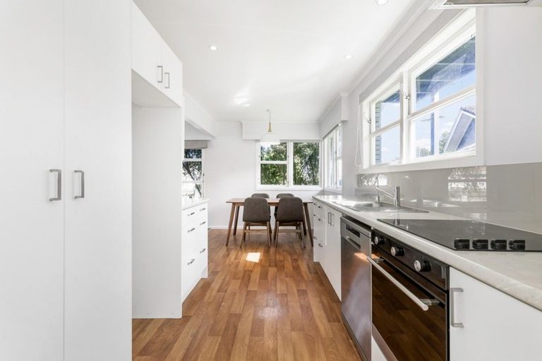 Photo of property in 43 Te Anau Place, Glenview, Hamilton, 3206