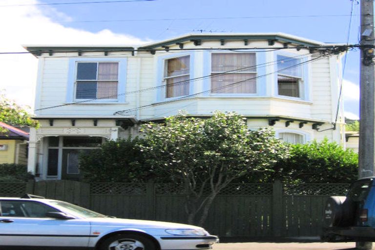 Photo of property in 266 Adelaide Road, Newtown, Wellington, 6021