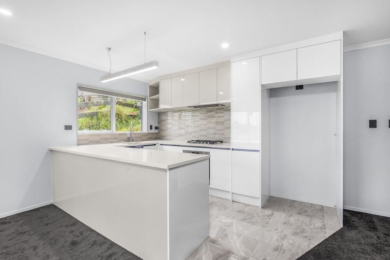 Photo of property in 2 Ambedkar Way, Pukekohe, 2120