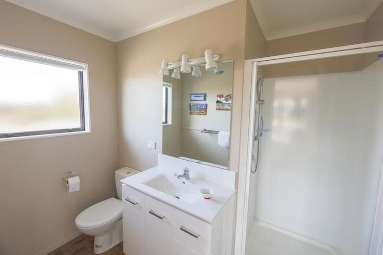 Photo of property in 9 Lowburn Avenue, Waipu, 0510