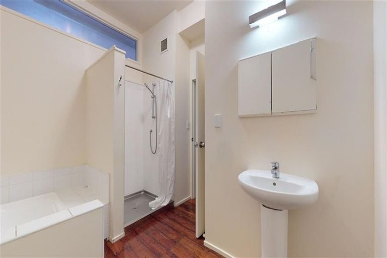 Photo of property in 2/20 Egmont Street, Te Aro, Wellington, 6011