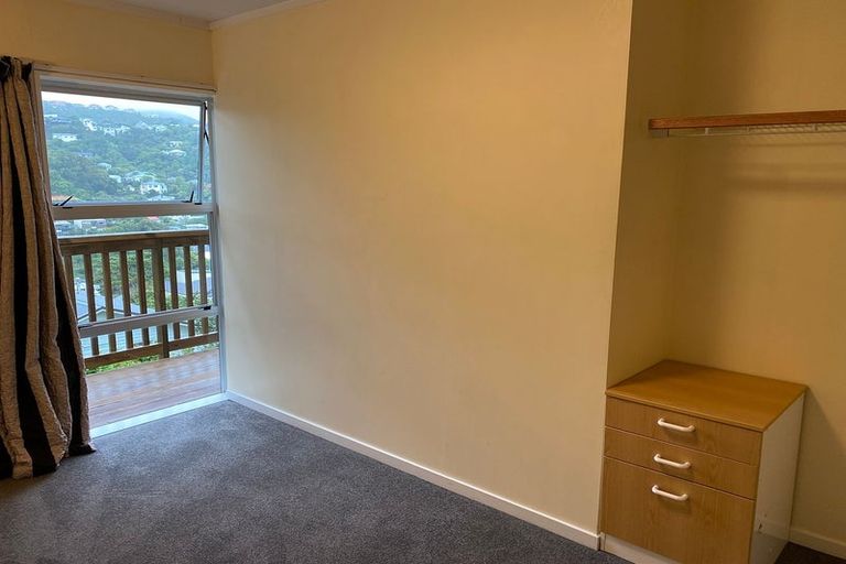 Photo of property in 12 Harland Street, Brooklyn, Wellington, 6021