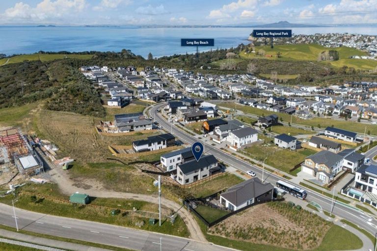 Photo of property in 183 Te Oneroa Way, Long Bay, Auckland, 0630