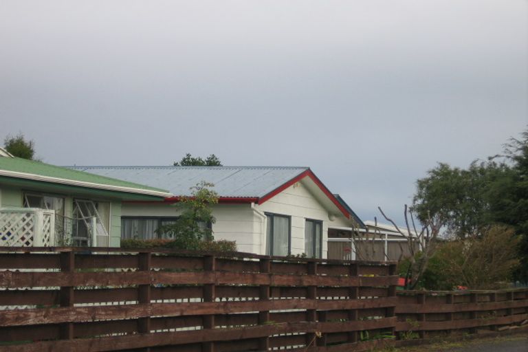 Photo of property in 1/17 Cypress Grove, Paraparaumu, 5032