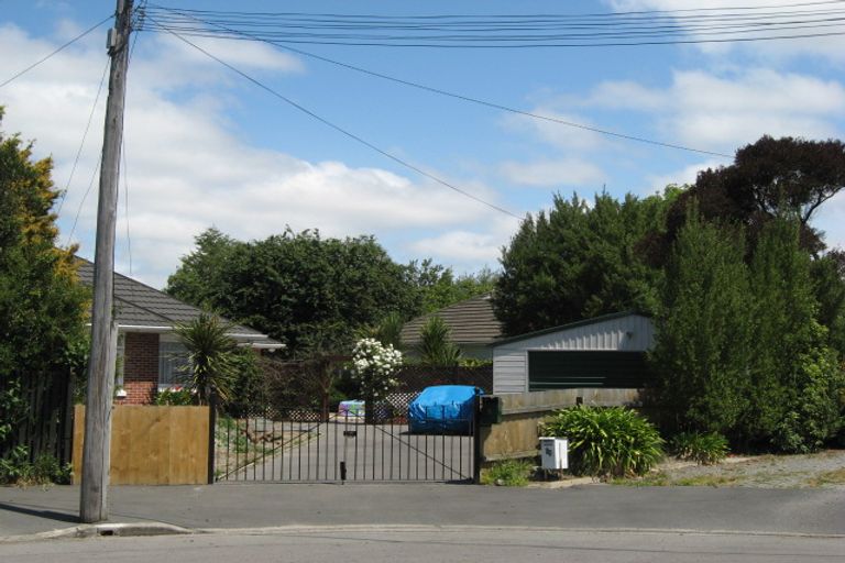 Photo of property in 9 Kyeburn Place, Avonhead, Christchurch, 8042