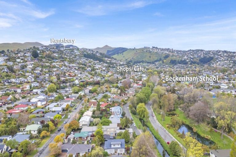 Photo of property in 68 Palatine Terrace, Saint Martins, Christchurch, 8022