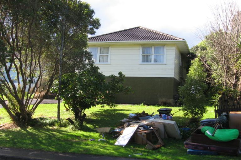Photo of property in 22 Rimutaka Place, Titirangi, Auckland, 0604