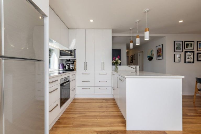 Photo of property in 12 Tui Road, Raumati Beach, Paraparaumu, 5032