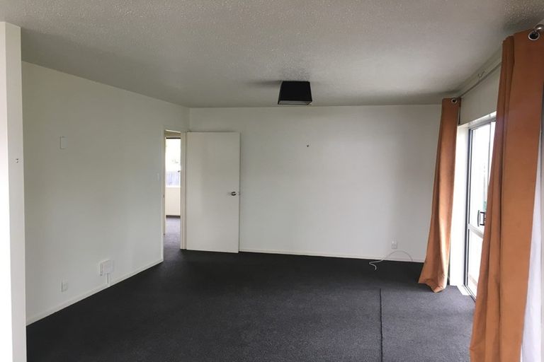 Photo of property in 1/62a Mackenzie Avenue, Woolston, Christchurch, 8023