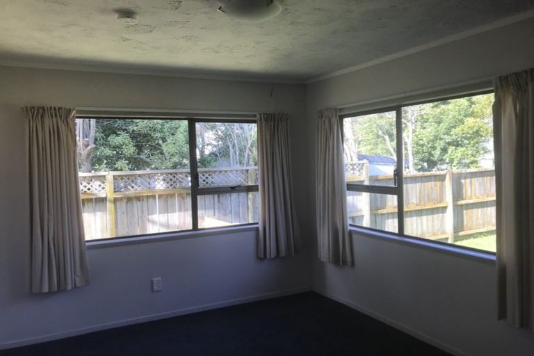 Photo of property in 2/81a Salisbury Road, Birkdale, Auckland, 0626