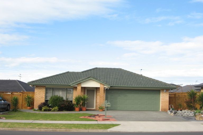 Photo of property in 223 Carnoustie Drive, Wattle Downs, Auckland, 2103