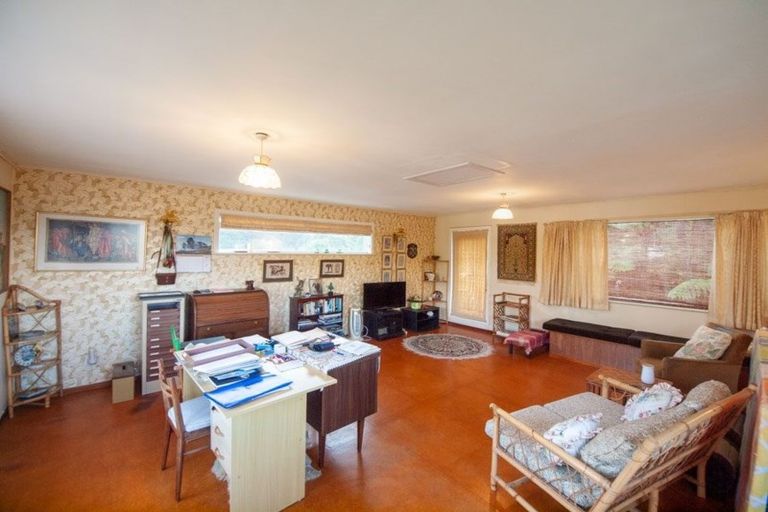 Photo of property in 2 The Rigi, Northland, Wellington, 6012