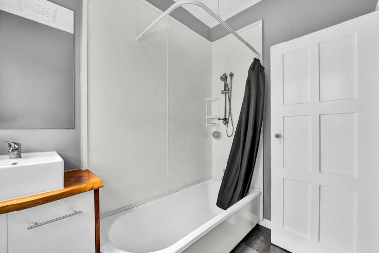 Photo of property in 29 Achilles Street, Stratford, 4332