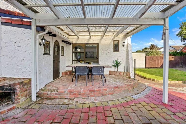 Photo of property in 15 Hawkswood Place, Avonhead, Christchurch, 8042