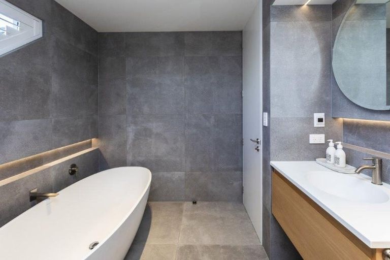 Photo of property in 3 Ngahere Street, Fendalton, Christchurch, 8041