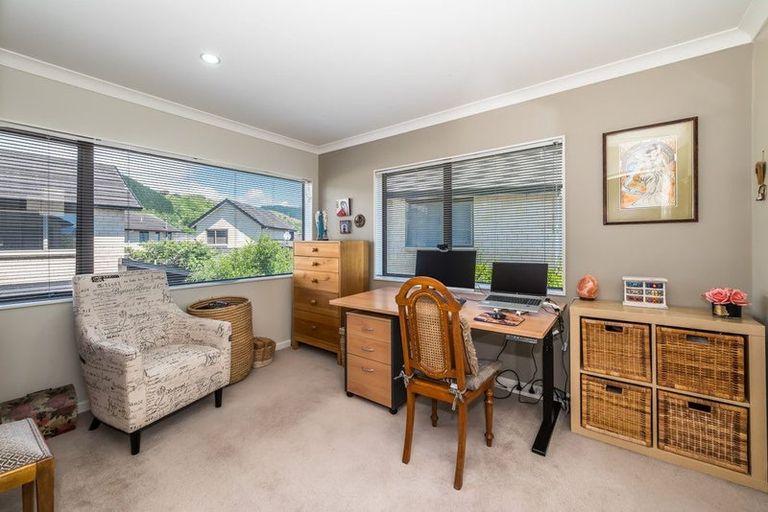 Photo of property in 5 Jade Lane, Paraparaumu, 5032