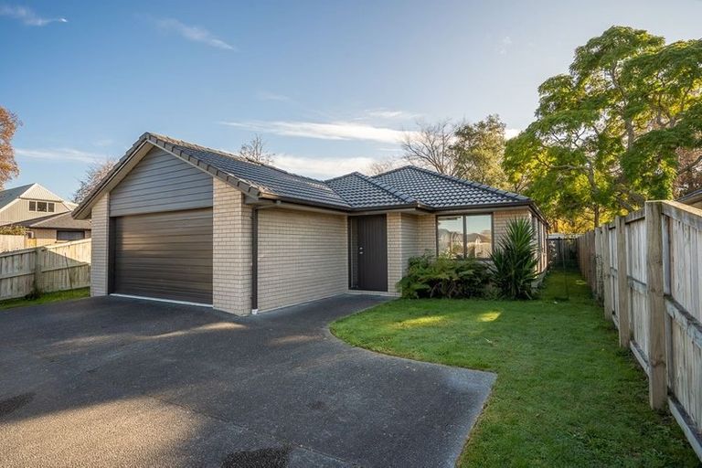 Photo of property in 13 Kennedy Lane, Hamilton East, Hamilton, 3216