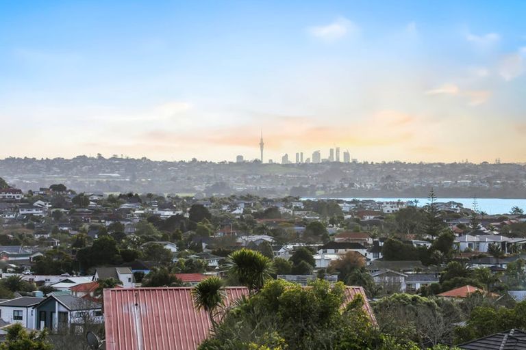 Photo of property in 10 Etherege Place, Howick, Auckland, 2014