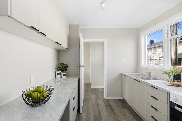 Photo of property in Silver Birch Court, 7/567u High Street, Boulcott, Lower Hutt, 5010