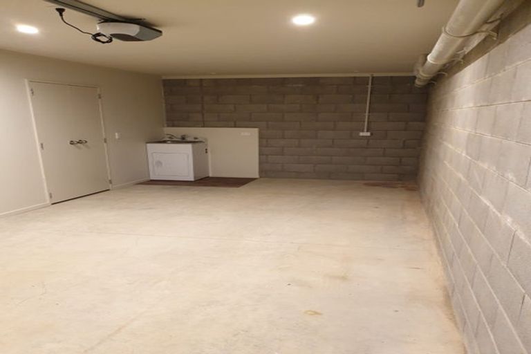 Photo of property in 165a Broderick Road, Johnsonville, Wellington, 6037