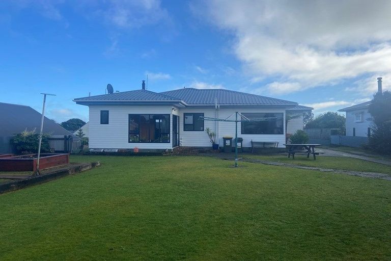 Photo of property in 140 Sewell Street, Hokitika, 7810