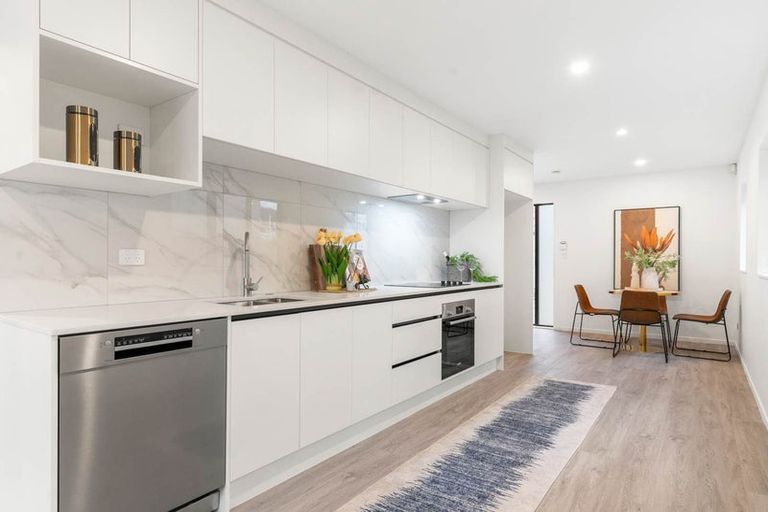Photo of property in 6 Peara Place, Henderson, Auckland, 0610