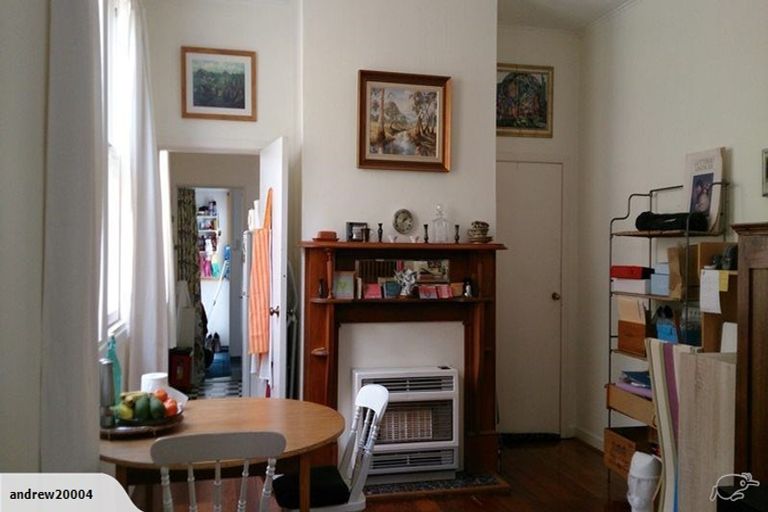 Photo of property in 27 Douglas Street, Mount Cook, Wellington, 6021