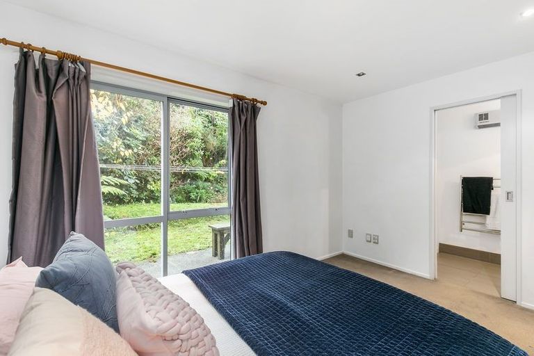 Photo of property in 56 Saddleback Grove, Karori, Wellington, 6012